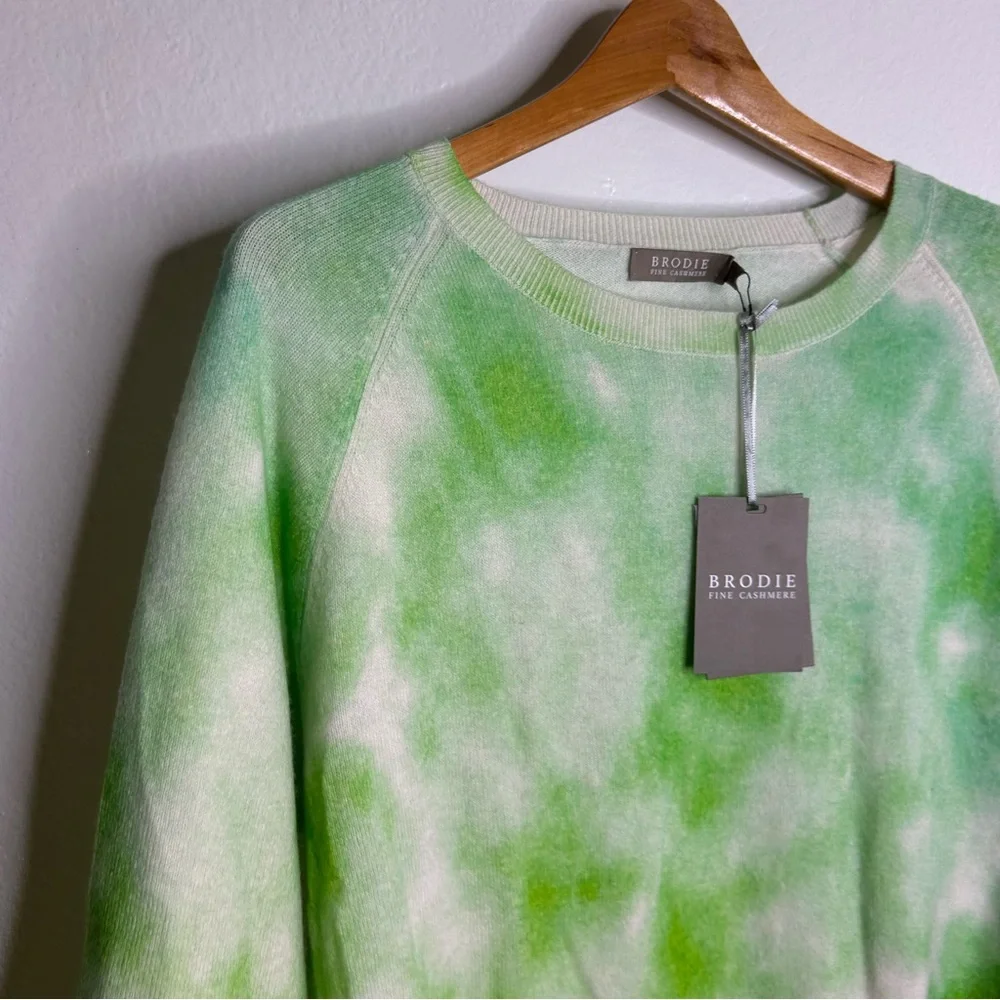 NWT Brodie Cashmere 100% Cashmere Green Tie Dye Multicolor Pullover Sweater